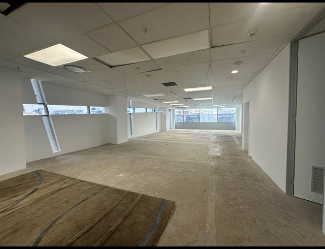423M² OFFICE TO LET IN SANDTON CENTRAL